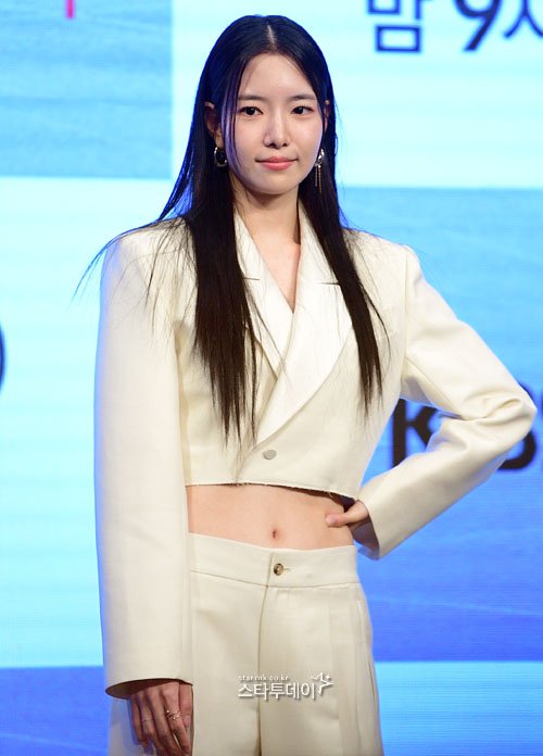 [포토]하승리, 심은하 딸 다 컸네 : 네이트 연예