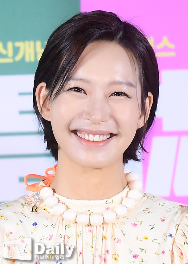 [TD포토+] 정애연 '시선 붙잡는 아름다움' | 네이트 연예