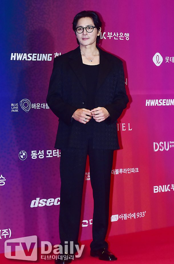[TD포토] 장동건 '부일영화상에 참석' : 네이트 연예