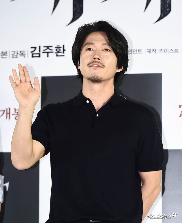 장혁 '수염도 가릴 수 없는 진정한 미남'[엑's HD포토] : 네이트 연예