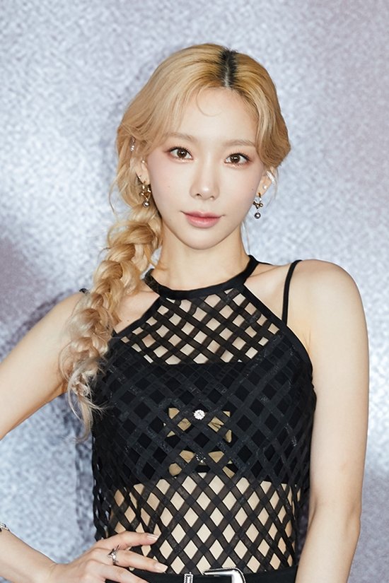 태연, SM 반대한 'INVU'…'데뷔 15년 차' 또 성장한 보컬 [종합] : 네이트 연예