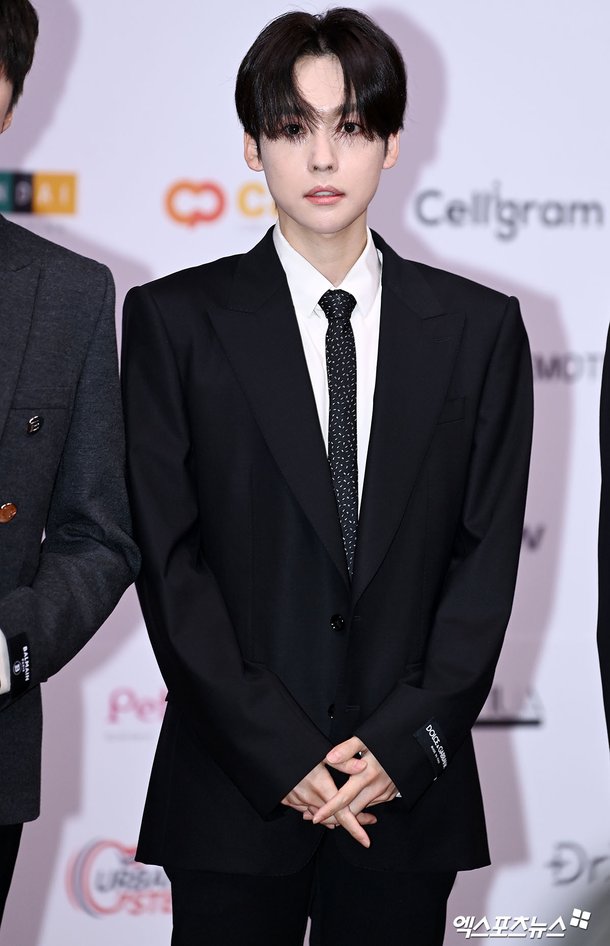 위너 김진우 '우유빛 피부'[엑's HD포토] : 네이트 연예