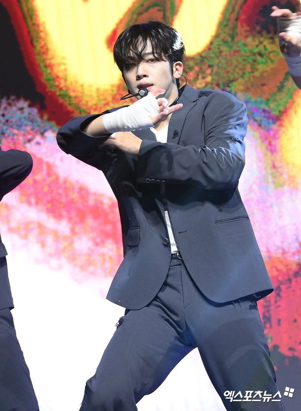 위아이 김요한 '다크 요한'[엑's HD포토] : 네이트 뉴스
