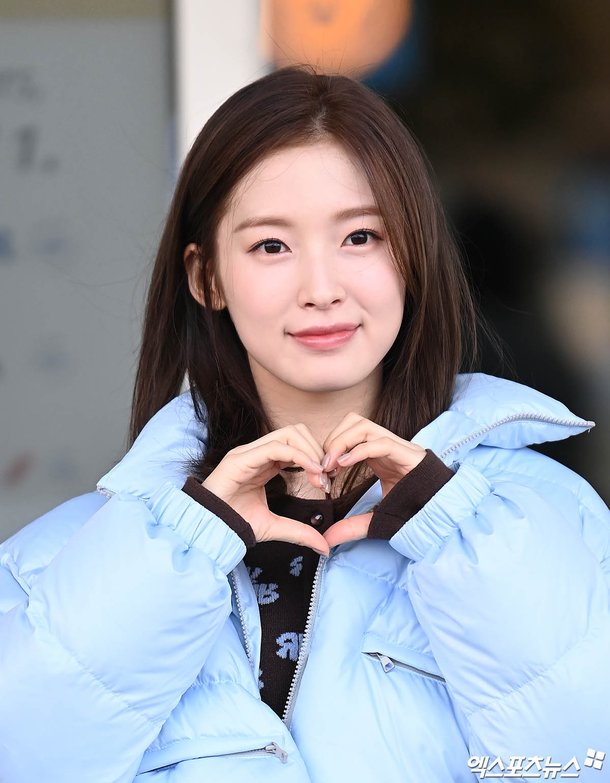 '아침에도 예쁘다' 오마이걸 아린, 한계 없는 청순 미모[엑's HD화보] : 네이트 뉴스