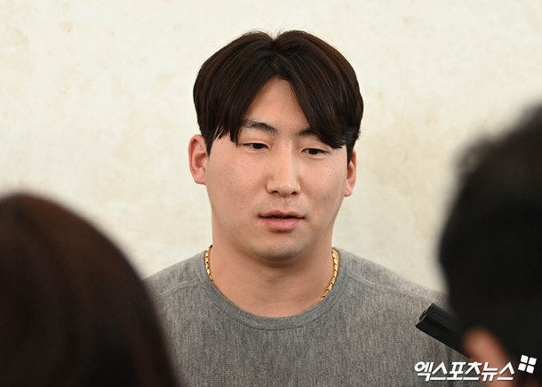 &amp;#39;GG 수상&amp;#39; 나성범, 성공적인 시즌 보내고도 &amp;quot;부끄러운 선배가 됐다&amp;quot; 왜? : 네이트 스포츠