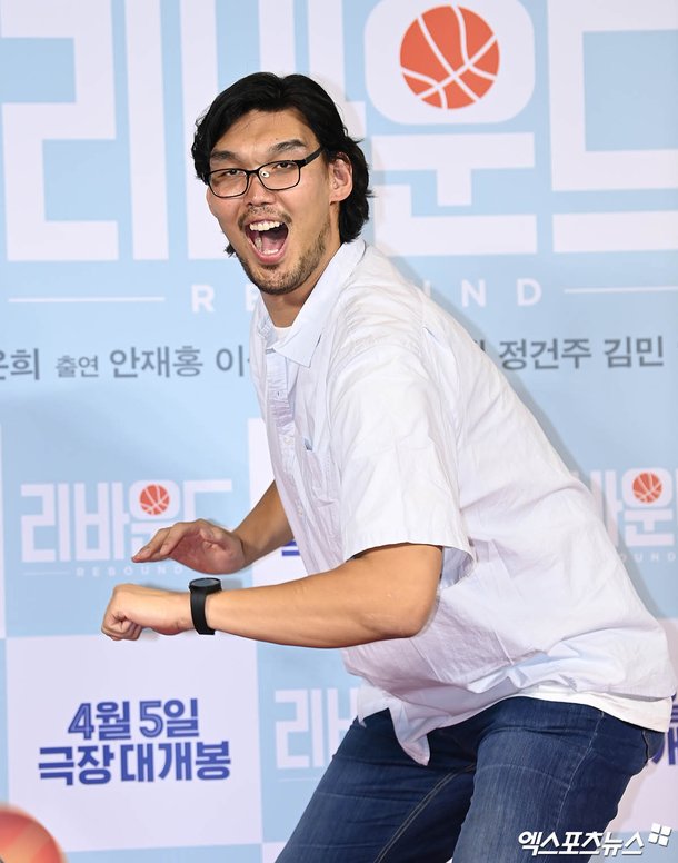 하승진 '자세 제대로'[엑's HD포토] : 네이트 연예
