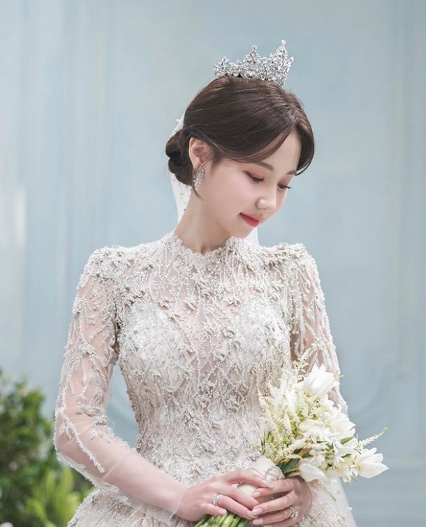 '아프리카 여신' BJ 화정, 팬클럽 회장과 결혼→웨딩사진 대방출 : 네이트 뉴스