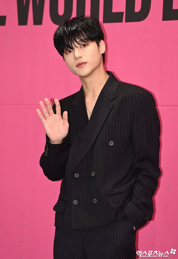 에이티즈 우영 '빈틈 없는 비주얼'[엑's HD포토] : 네이트 연예