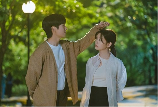 '엄친아' 정해인 "정소민과 열애? 노코멘트…역대급 케미" [엑's 인터뷰] : 네이트 연예