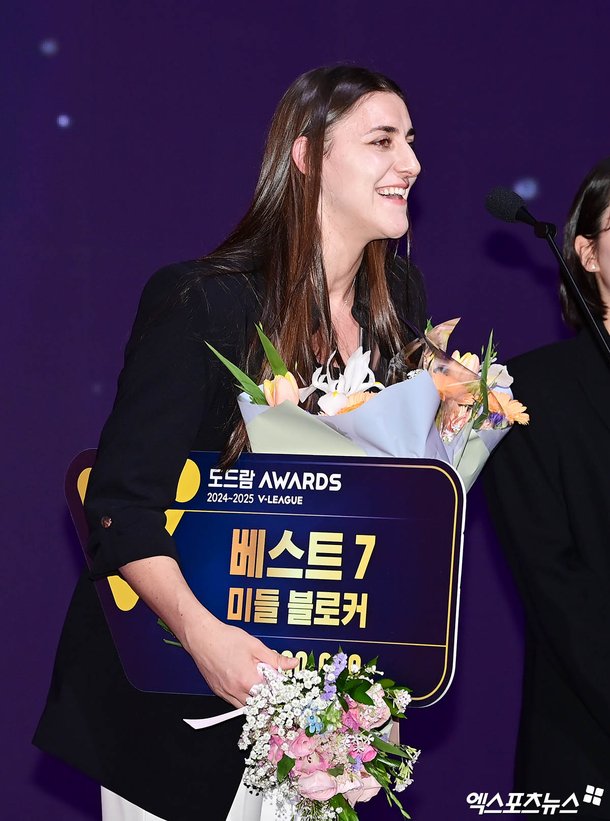 피치 '행복한 미소'[포토] : 네이트 스포츠