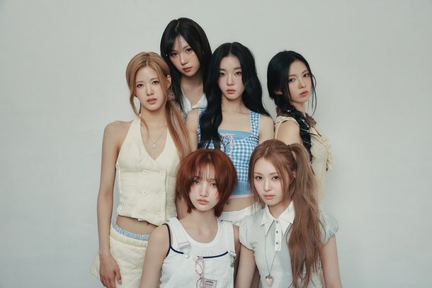 '16일 컴백' 이프아이, 자유분방+강렬 카리스마 콘셉트 포토 화제 : 네이트 연예