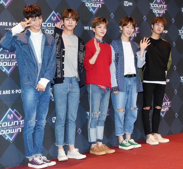 W24, 오늘(3일) 신곡 '어린 날' 발매 : 네이트 연예