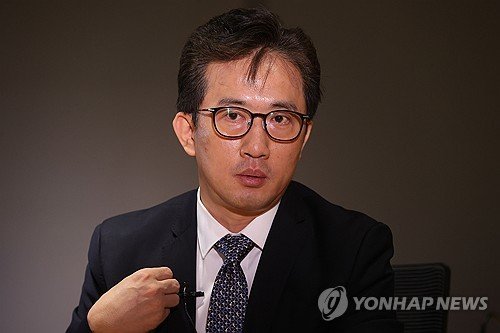 '탈북외교관' 리일규 전 참사 : 네이트 뉴스