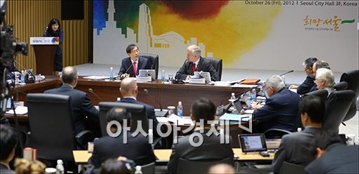[포토]'2012 서울국제경제자문단(SIBAC)' 총회 개최 : 네이트 뉴스