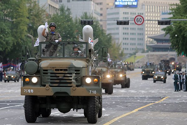 [포토] 듬직한 국군 : 네이트 뉴스