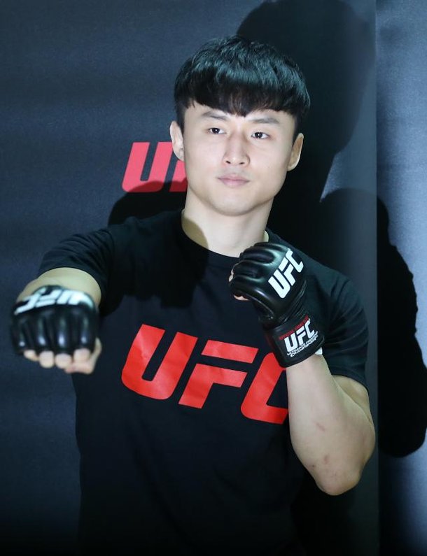 UFC 최두호, 1년 만에 스티븐스…