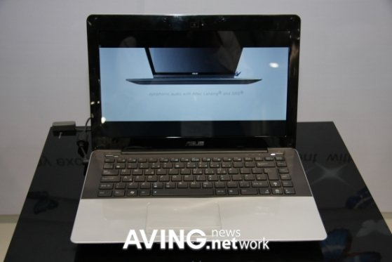 [2009 컴퓨텍스]Asus to present its slim notebook 'UX30' with Intel CULV ...