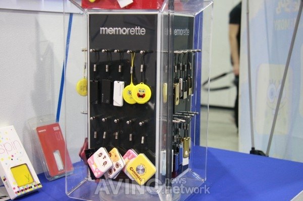 [World IT Show 2011][WIS 2011] Memorette to Display 'Sponge Bob USB ...