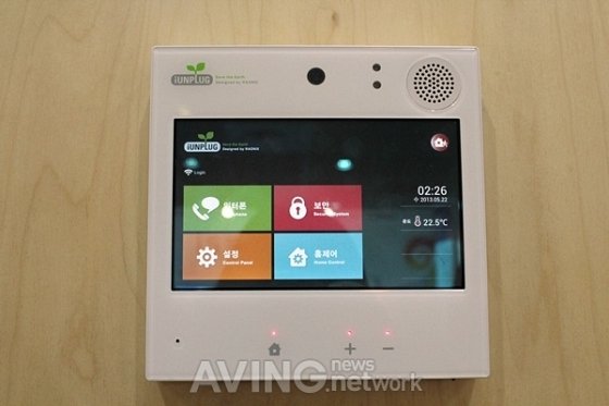 [WIS 2013 On Site] For a smarter home! 'Smart Home Display' : 네이트 뉴스
