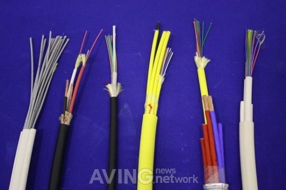 [Photonics Korea 2015] CT Networks Showcases Optical Communication Wire ...