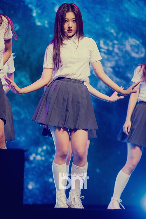 [bnt포토] 이달의 소녀 최리 '묘한 눈빛' : 네이트 뉴스