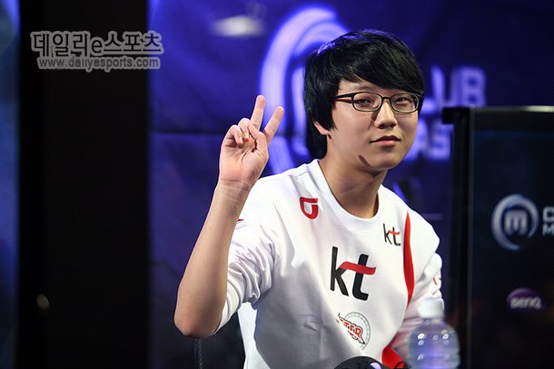 [MLG 국대선발전] KT B, 괴물신인 '썸데이' 앞세워 실드 압살! : 네이트 스포츠