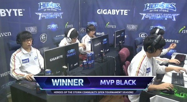 [HCOT] MVP 블랙, 22분 만에 내나이 완파하고 3전 전승 : 네이트 스포츠