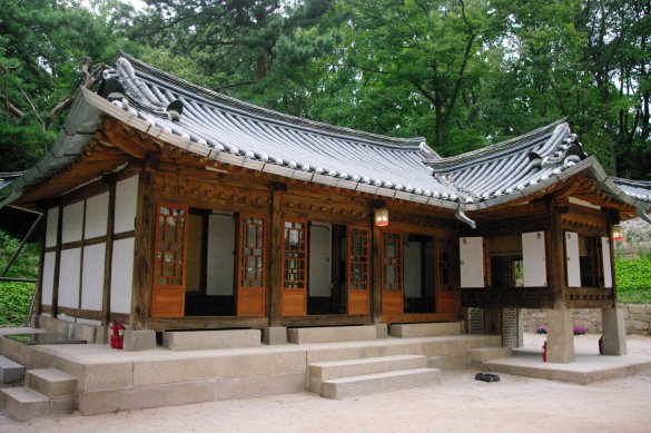 만석꾼 간송, 도봉산 자락 집 한 채로 남다 : 네이트 뉴스