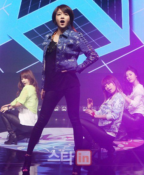 [포토]Ne.P `파워풀한 보이스` : 네이트 연예