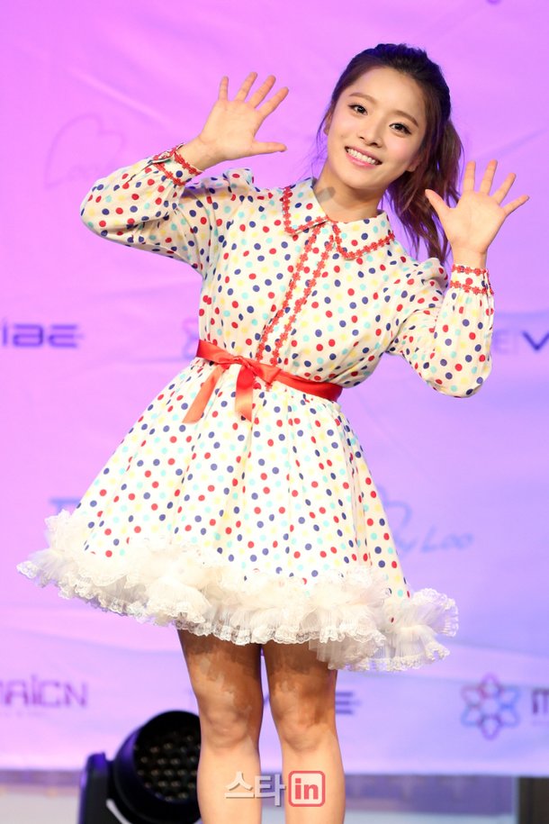 [포토]벤, '깜찍한 인사' : 네이트 연예