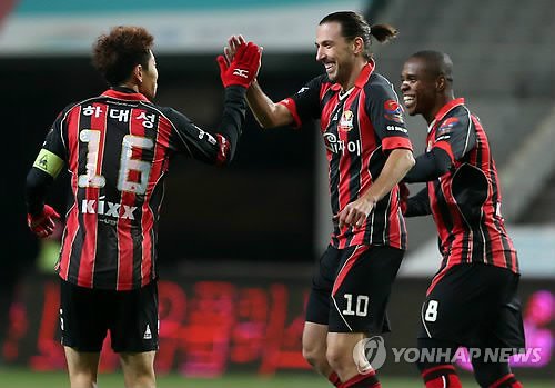 듀어든 | 하대성의 중국행, 한국축구에 큰 손실 : 네이트 스포츠