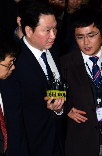 The Significance of SK Chairman Chey Tae-won's Imprisonment : 네이트 뉴스