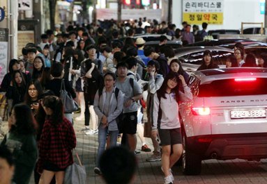 Sleepless Night at Daechi-dong, Seoul's hagwon hotspot : 네이트 뉴스