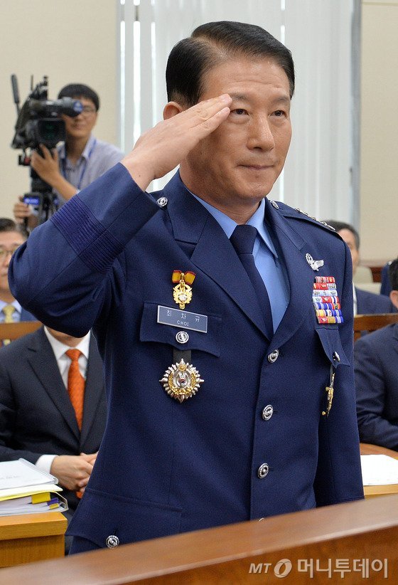 공군총장 '관사2채, 1채는 아들, 11년 공짜…' 어떻게 가능했나 : 네이트 뉴스