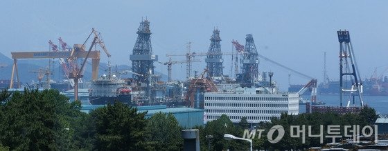 '6만명 실직' 조선업, 특별고용지원업종 심사 본격화 : 네이트 뉴스