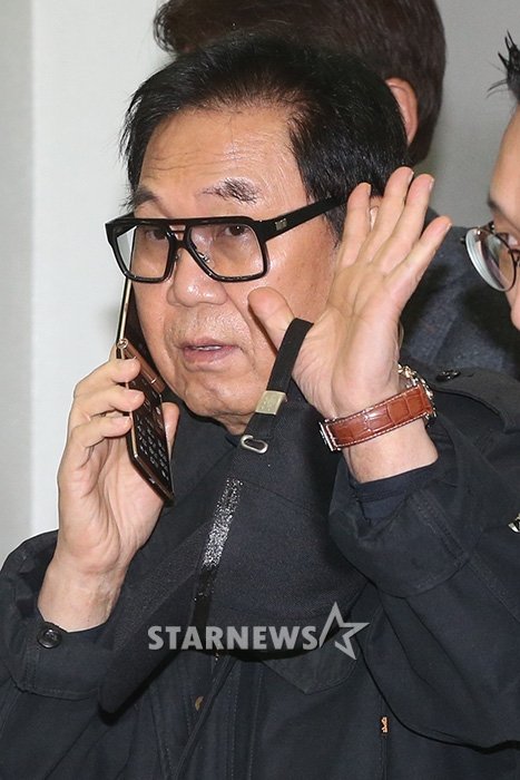 조영남, '그림 대작 혐의' 징역 1년 6개월… 조영남, '그림 대작 혐의' 징역 1년 6개월…