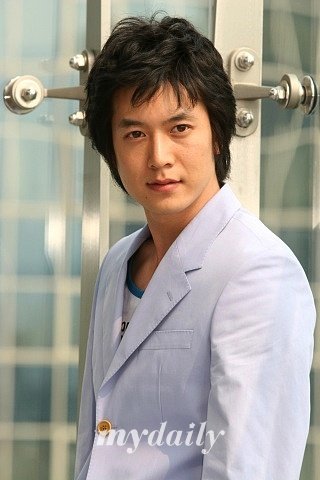 조현재, 한채영과 열애 앞두고 맛뵈기 상체공개 : 네이트 연예