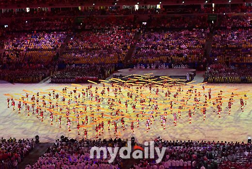 리우올림픽 폐막식, 흥겨운 '삼바축제' 돋보였다 : 네이트 뉴스