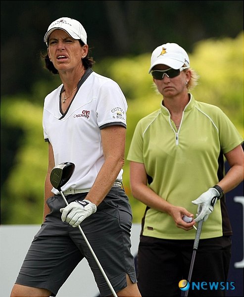 Juli Inkster, 잘 안풀려? : 네이트 스포츠
