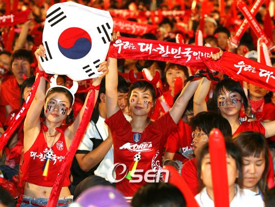 [사진]지성 남일 영표 믿어요! : 네이트 스포츠