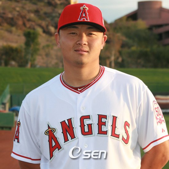 최현, 시즌 첫 타석에서 홈런포 폭발 : 네이트 스포츠