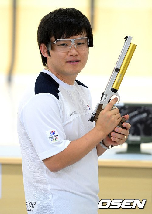 최영래, 男 50m 권총 예선 1위 결승행...진종오도 : 네이트 스포츠