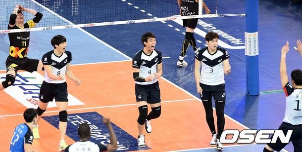 [사진]희비 교차하는 현대캐피탈vsOK저축은행 : 네이트 스포츠