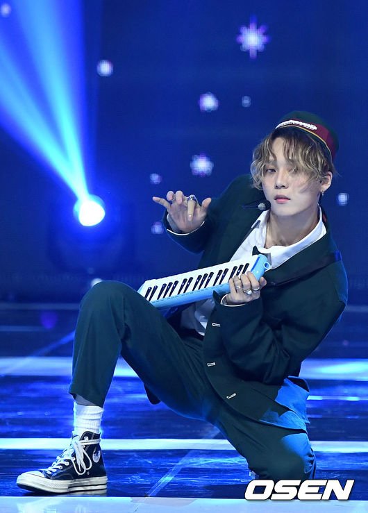 [사진]펜타곤 이던, '개구쟁이 등장' : 네이트 연예