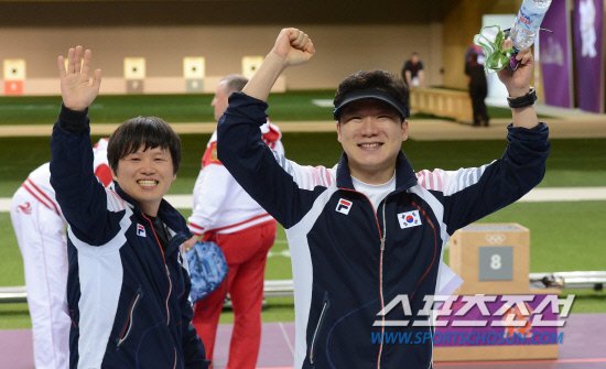 [런던포토] 진종오 금, 최영래 은 : 네이트 스포츠