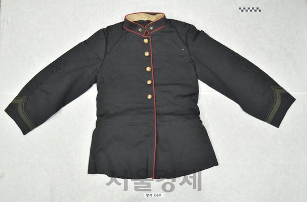 외투 포함 대한제국 장교 군복 풀 세트 첫 공개 : 네이트 뉴스