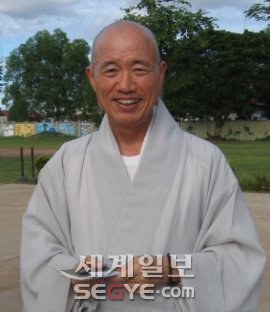 로터스월드 이사장 성관스님 