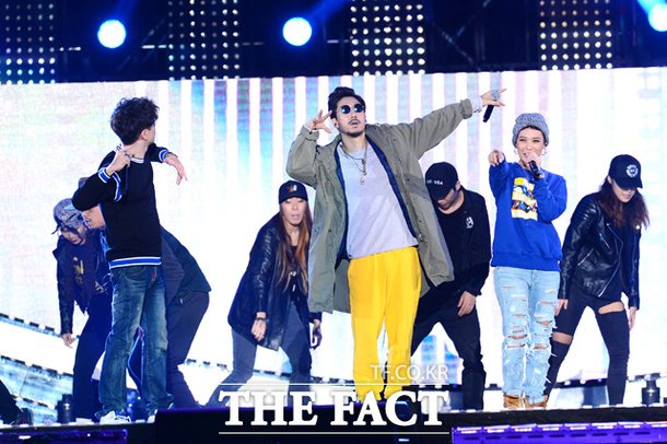 [TF포토] 원케이 콘서트 찾은 MFBTY : 네이트 연예