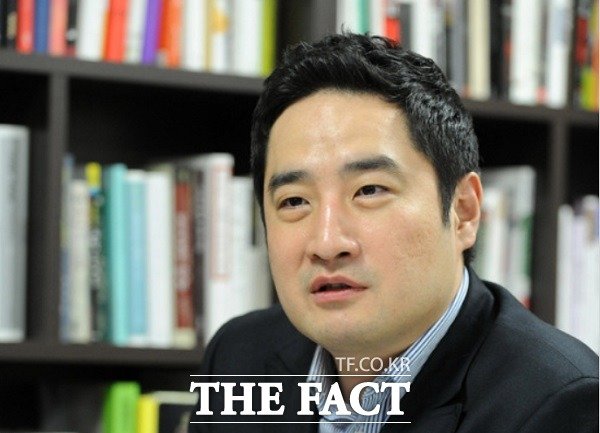 강용석, '도도맘과 사문서 위조 혐의' 징역 2년 구형…선고 언제? : 네이트 뉴스