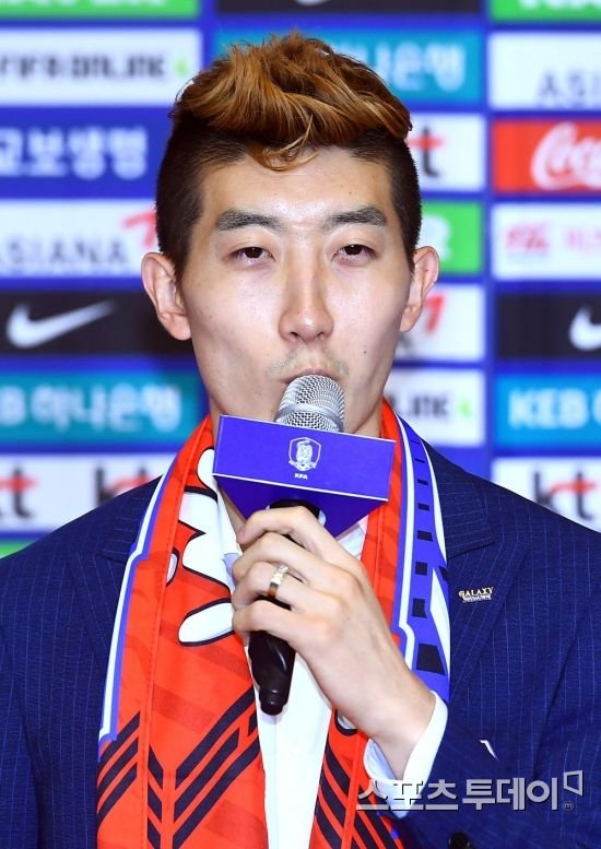 [대표팀 귀국] &amp;#39;슈퍼세이브&amp;#39; 조현우, &amp;quot;유럽 진출 노려보겠다&amp;quot; : 네이트 스포츠
